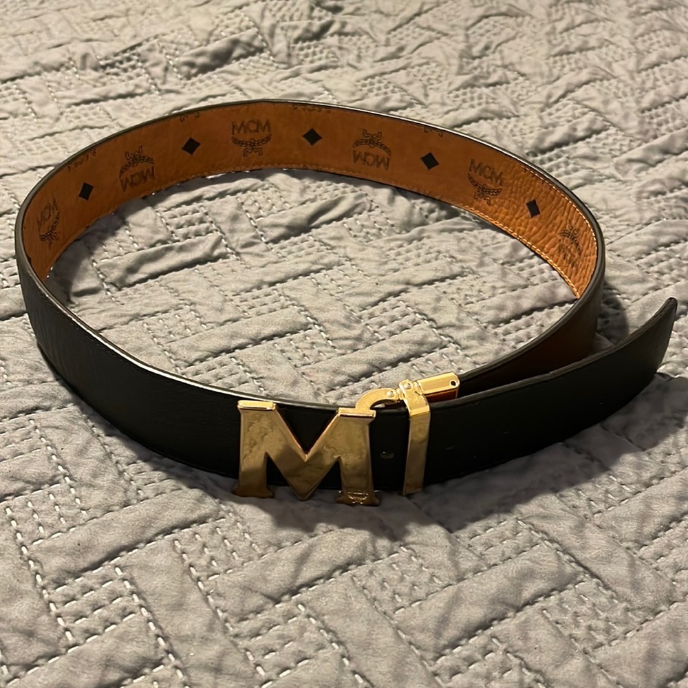 Men’s MCM reversible belt